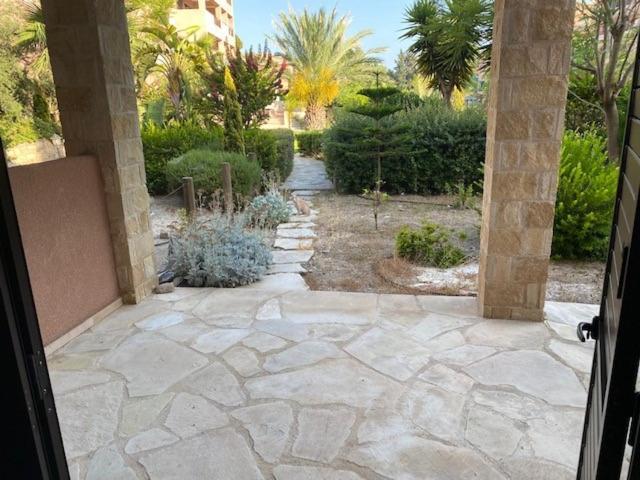 Resitour - Aphrodite Gardens Paphos Extérieur photo